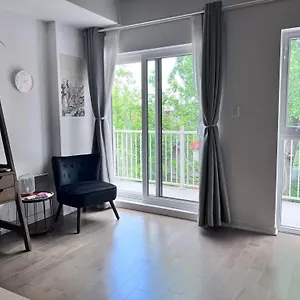 1 Min To Metro, New Condo, Lovely Cozy Studio Montreal