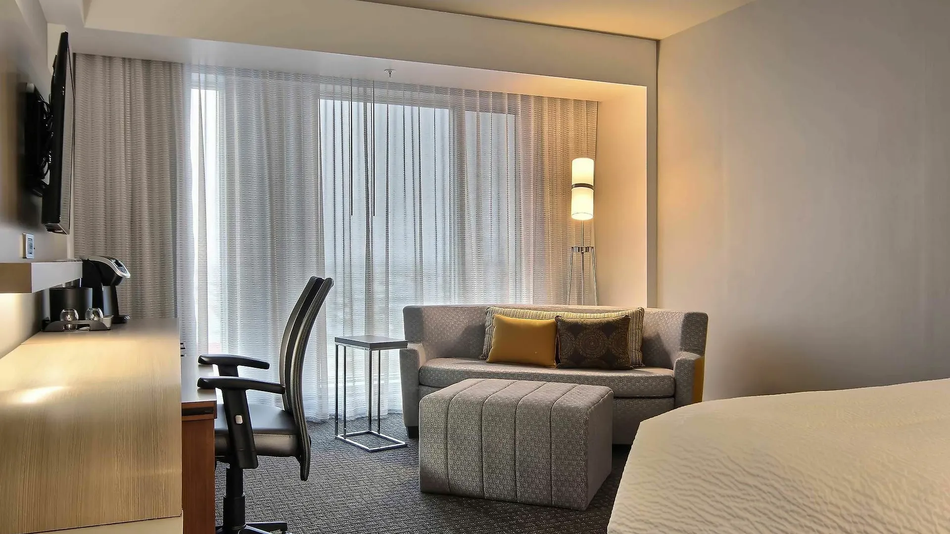 Courtyard By Marriott Québec Szálloda